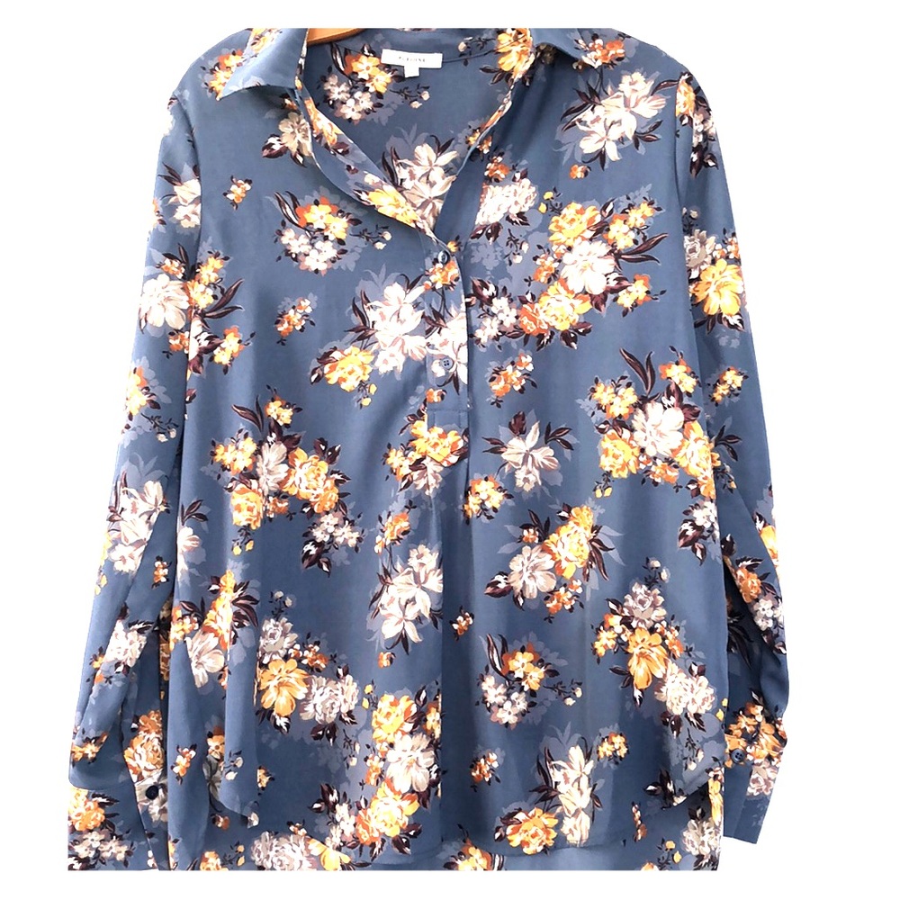 Flower Button up top